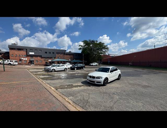 294M² WAREHOUSE TO LET IN EASTGATE